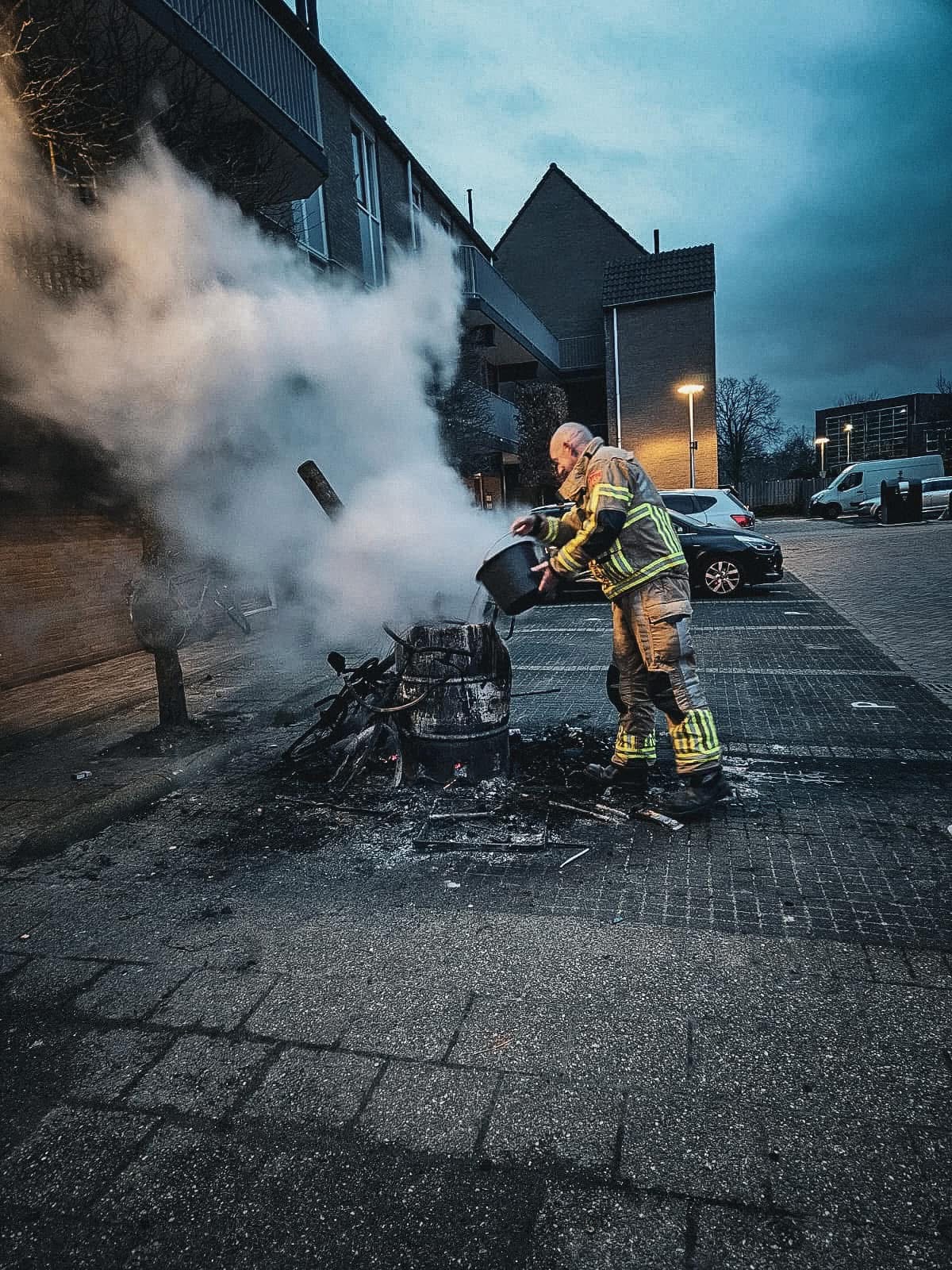 P 2 BDH-05 BR container Nicolaas Damesstraat Sassenheim 161230